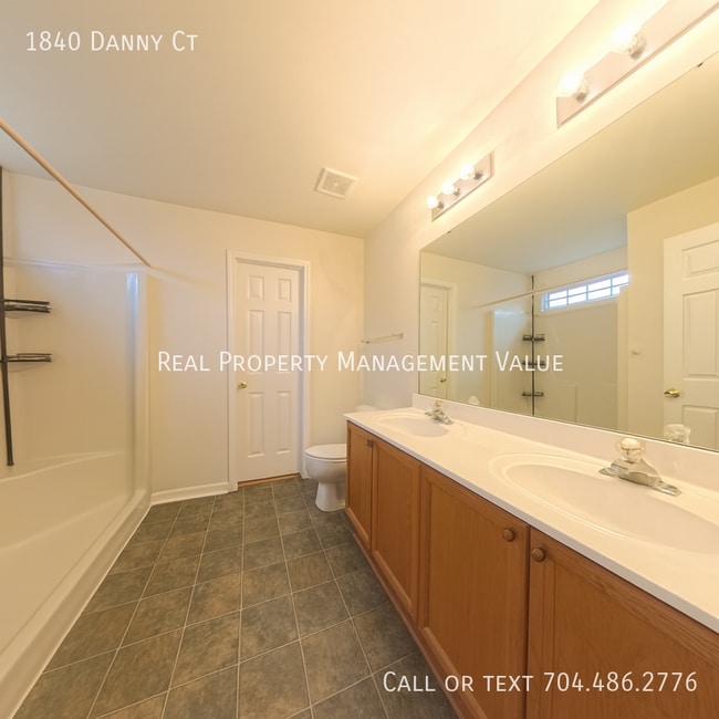 Building Photo - 1840 Danny Ct