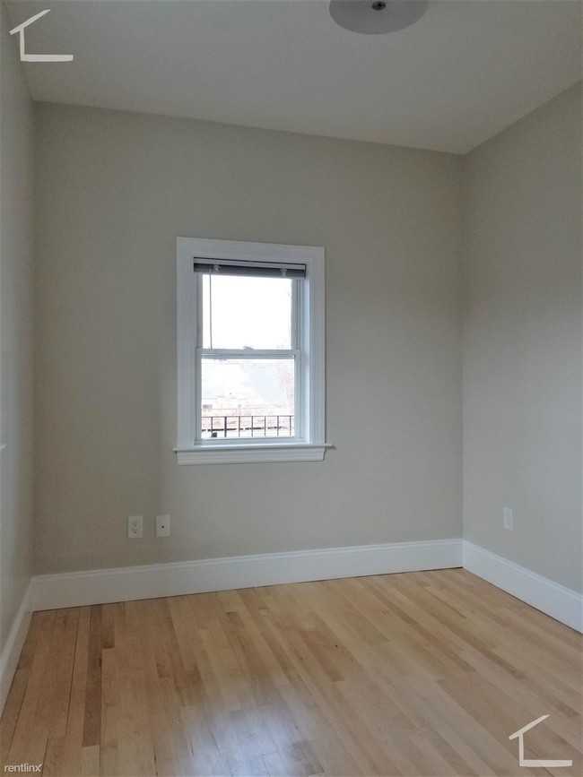 Building Photo - 1 br, 1 bath Condo - 8 Gardner St Apt 12D