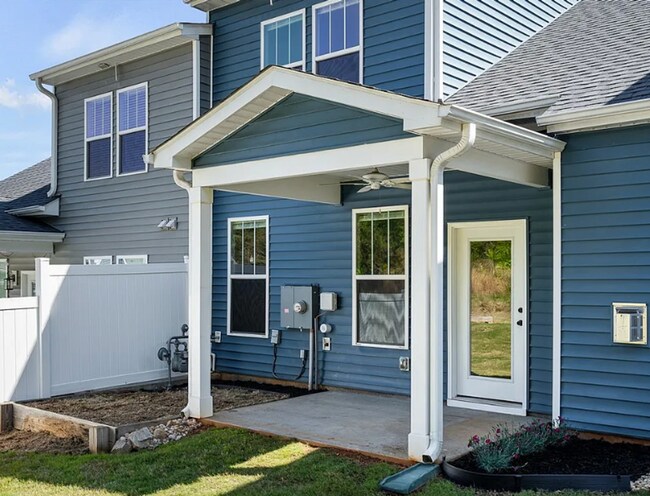 Building Photo - 208 Rosecroft Dr