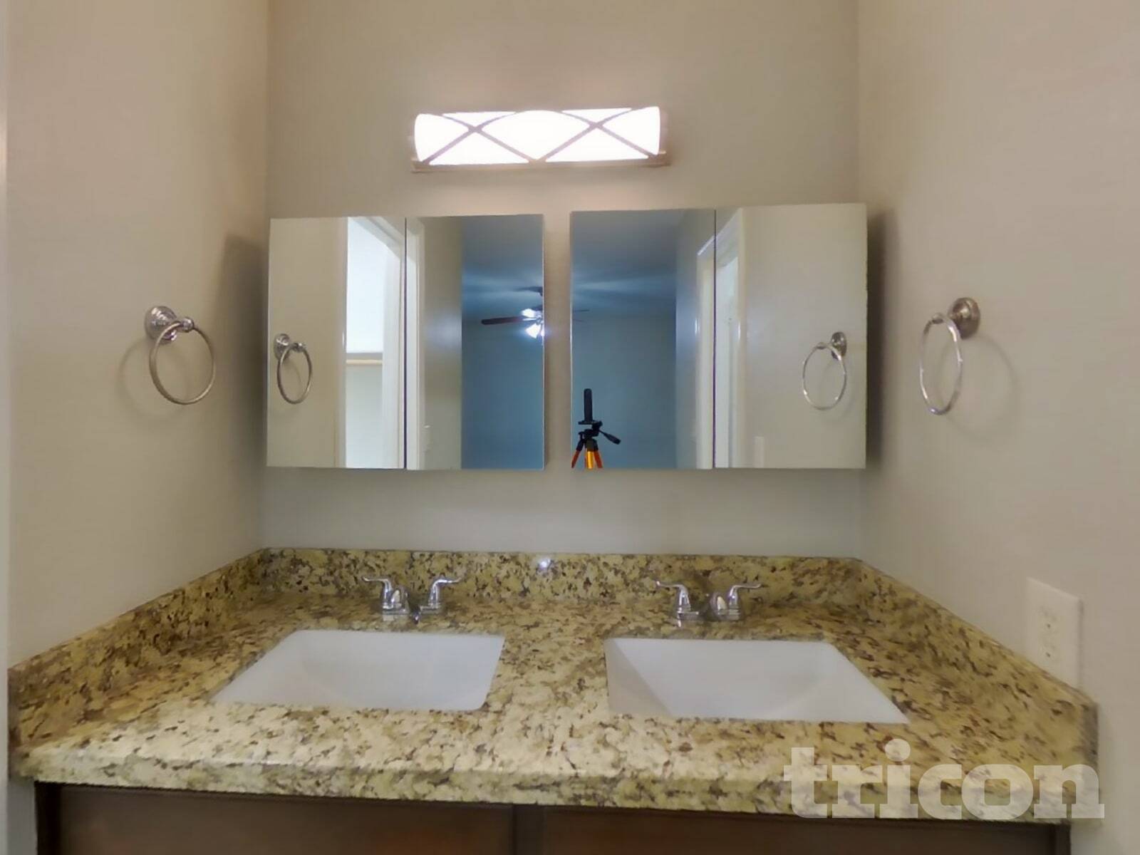 Building Photo - 8434 S 19th St