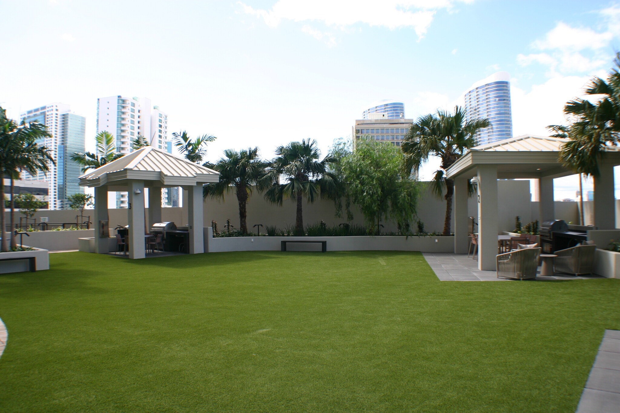 Building Photo - 1388 Kapiolani Blvd