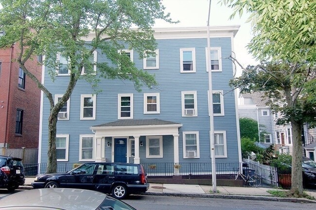 Building Photo - 106 Otis St