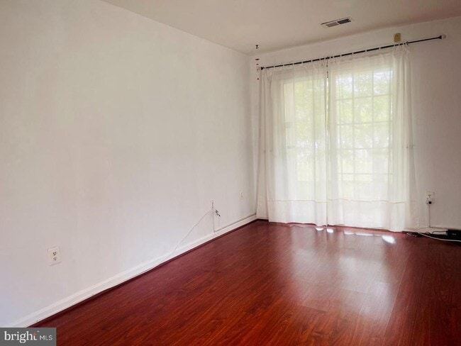 Building Photo - 10210 Ashbrooke Ct