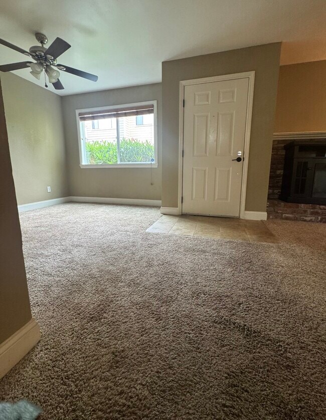 Entry Door - 233 Enterprise Dr