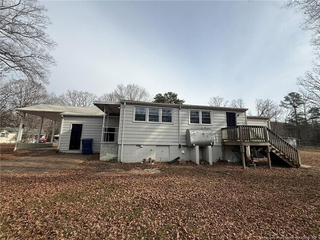 Building Photo - 671 Forest Dr