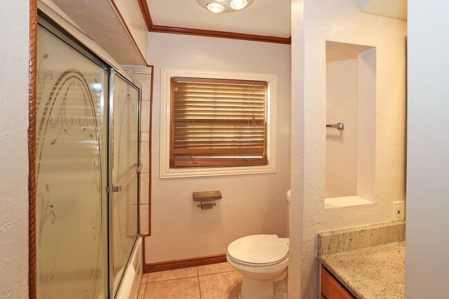 Building Photo - $1,295 Monthly Lease Payment!