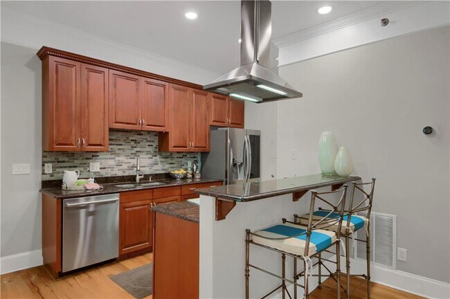 Building Photo - 259 14th St NE