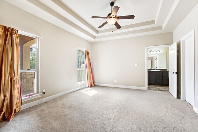 Building Photo - 8210 Roy Ln