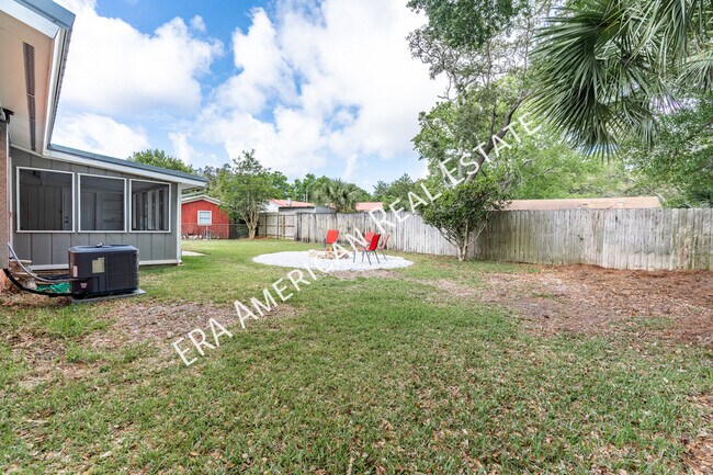 Building Photo - 305 Meggs Dr NE