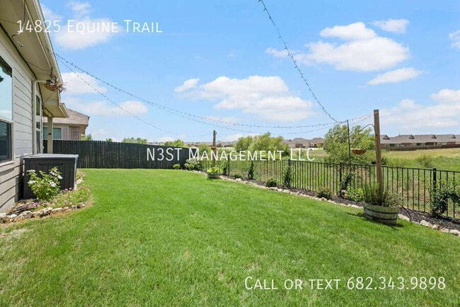 Building Photo - 14825 Equine Trail