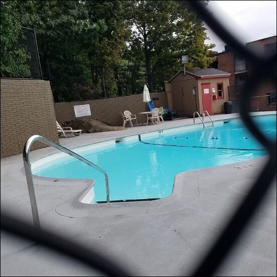 Building Photo - 141 Pierce St