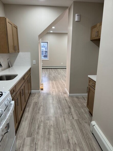 Building Photo - 7506 4th Ave