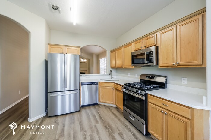 Building Photo - 2221 Nicholas Crossing