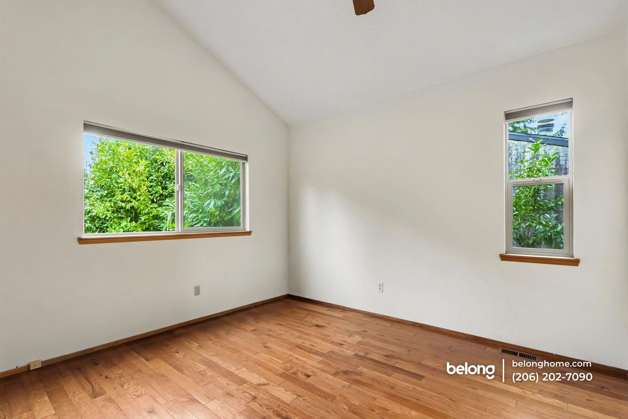 Building Photo - 14124 Phinney Ave N