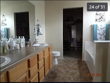 Building Photo - 10001 Altura St