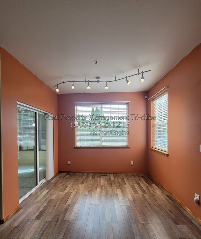 Building Photo - 4111 Joshua Dr