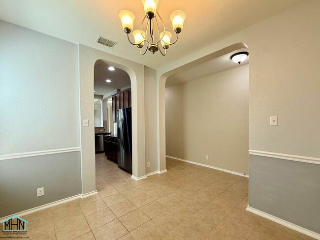 Building Photo - Spacious and Beautiful Two-Story 5 Bedrooms, 3.5 Bathrooms Home, With Easy Access to I-35, Loop 1...