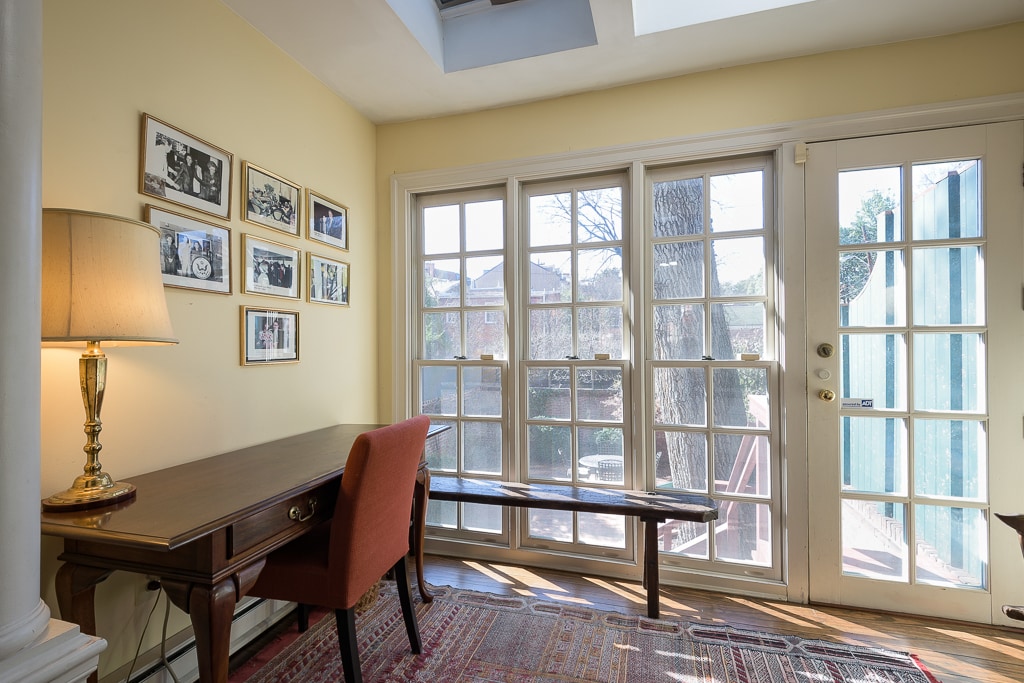 Building Photo - 1310 33rd St NW