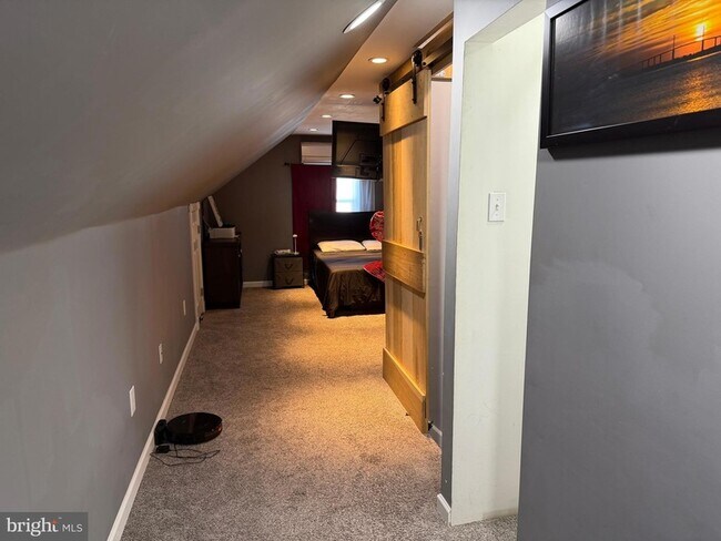 Building Photo - 127 Dory Ct