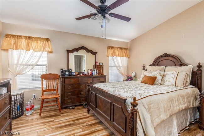 Building Photo - 1563 Raining Hills St