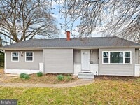 Building Photo - 5 Brennen Ct