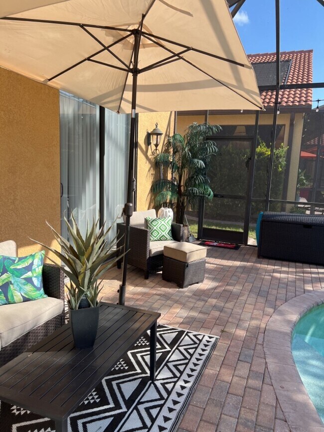 Building Photo - 12214 Country Day Cir