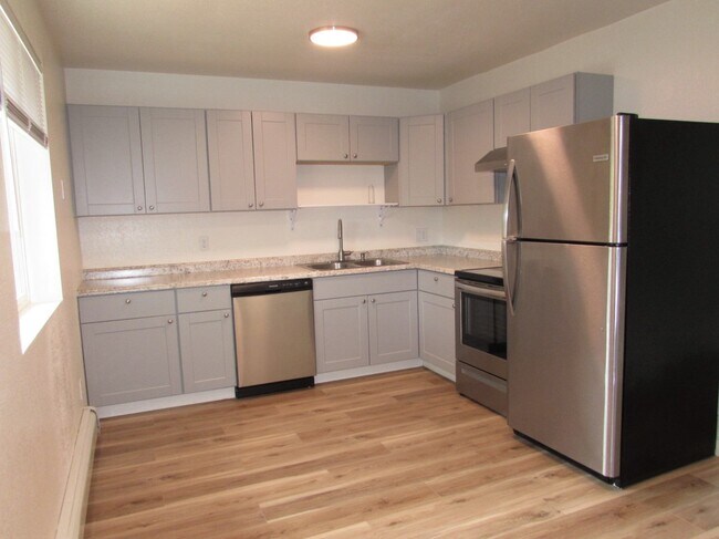 Primary Photo - 3289 Lombardy Ln