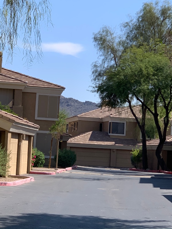 Building Photo - 1411 E Orangewood Ave
