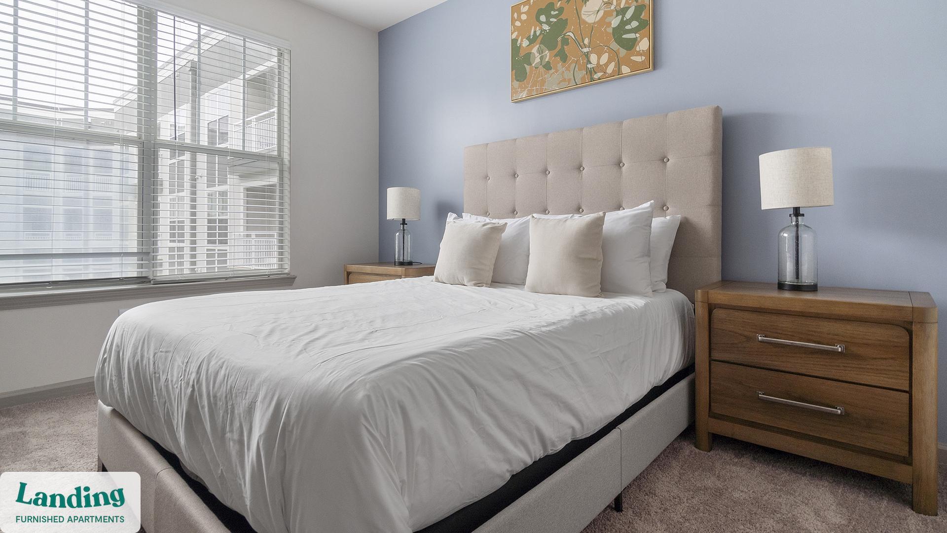 Building Photo - 900 E Six Forks Rd