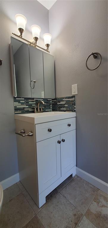 Building Photo - 4132 Dolphin Dr