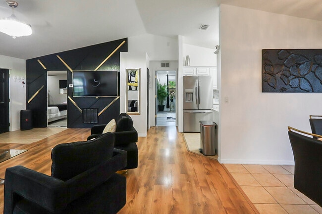 Building Photo - 3046 Buttercup Ln