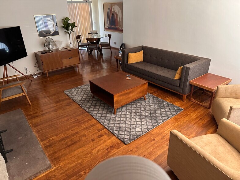 Building Photo - 8018 MacArthur Blvd