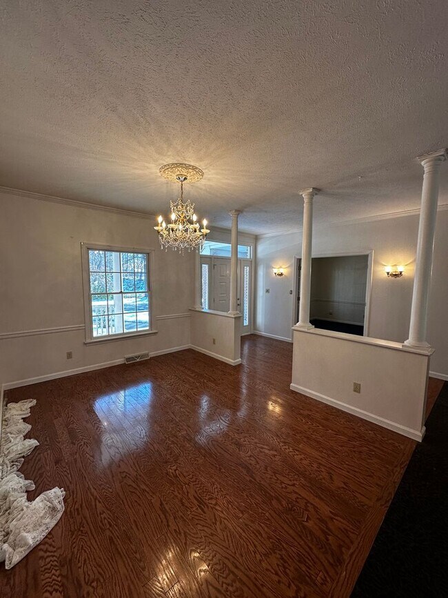 Building Photo - 1250-1254 Evans City Rd