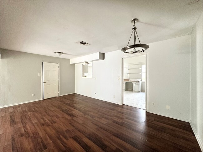 Building Photo - 11715 Almeda Genoa Rd