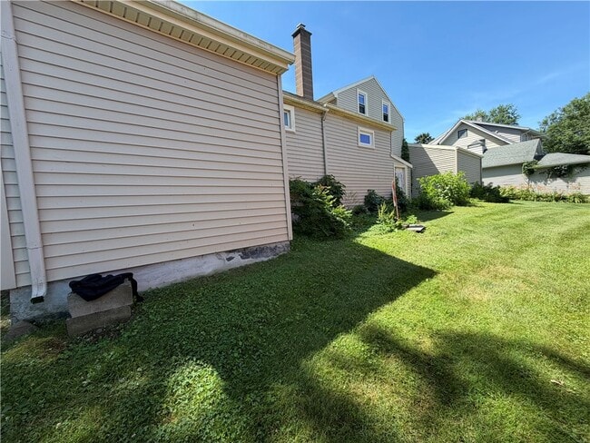 Building Photo - 1846 Ridge Rd