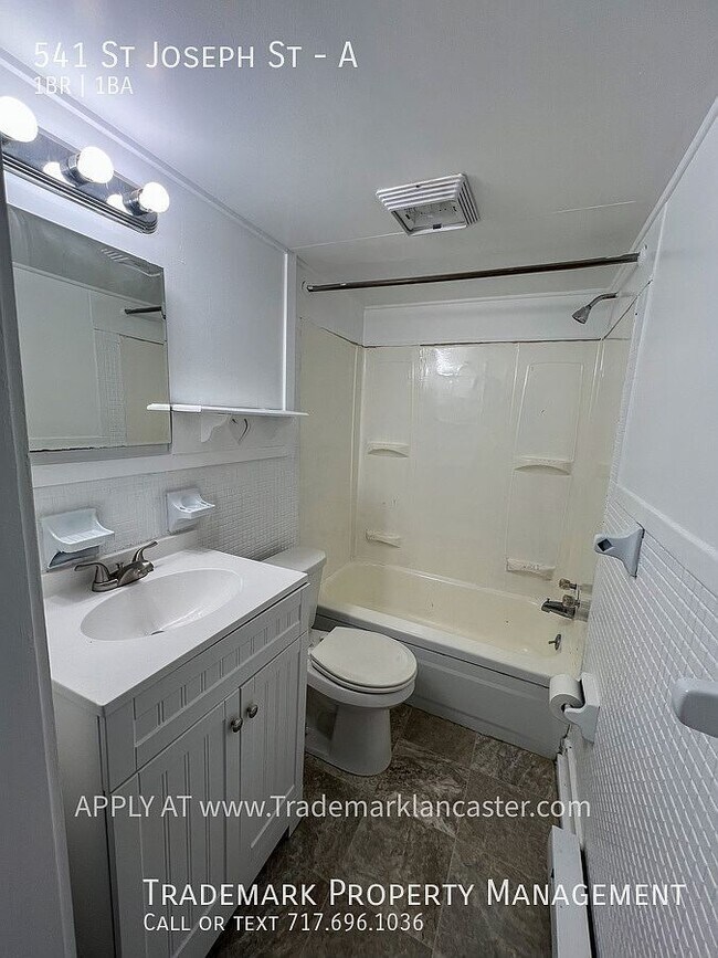 Building Photo - 541 St Joseph St