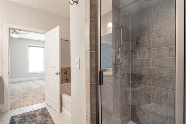 Building Photo - 58 Emerson Hill Square