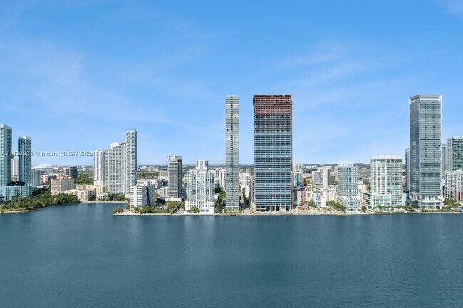 Building Photo - 788 NE 23rd St