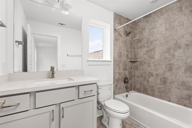 Building Photo - 9509 Boathouse Dr