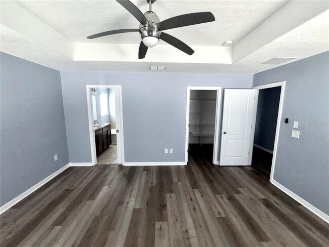 Building Photo - 2120 Song Sparrow Ct