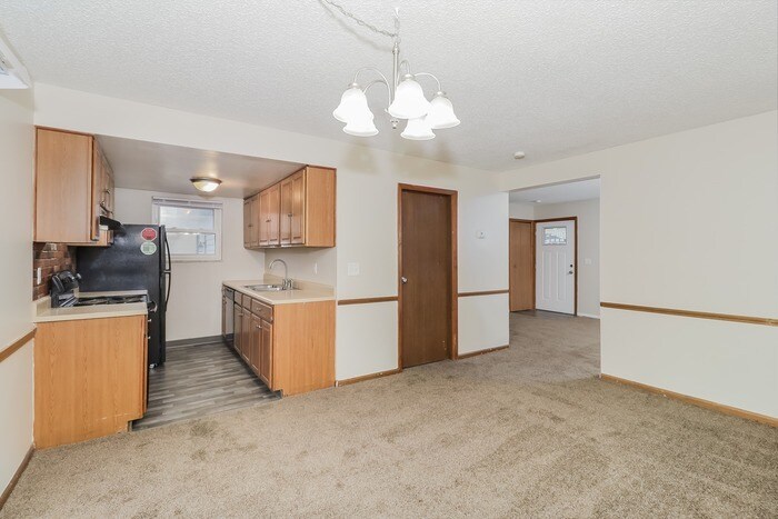 Building Photo - 3504 Greenwood Dr