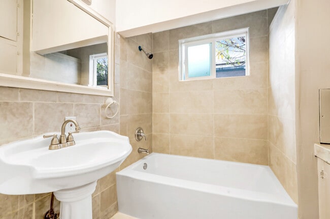 Building Photo - 9288 Archibald Ave