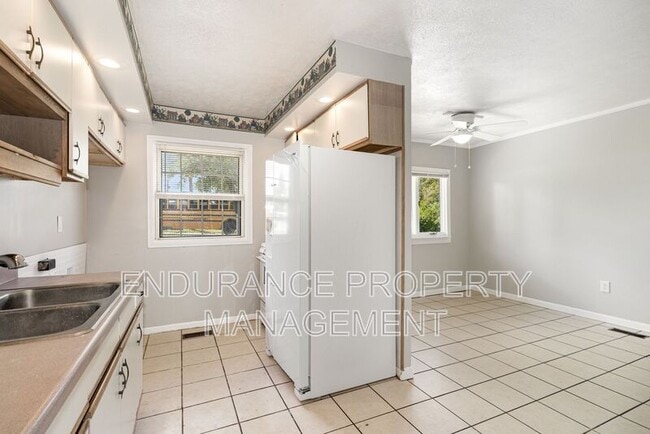 Building Photo - 9500 Ridgemoor Ave