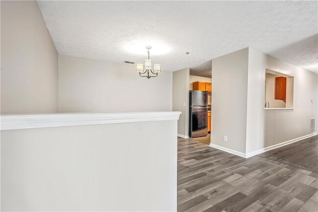 Building Photo - 13202 Fairington Ridge Cir