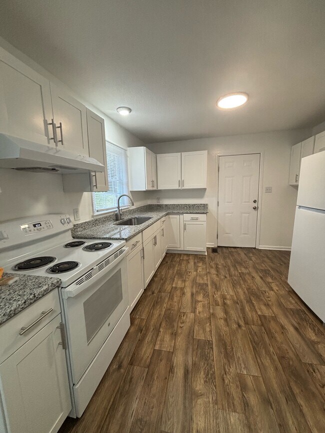 Building Photo - 2614 Dumfries Dr