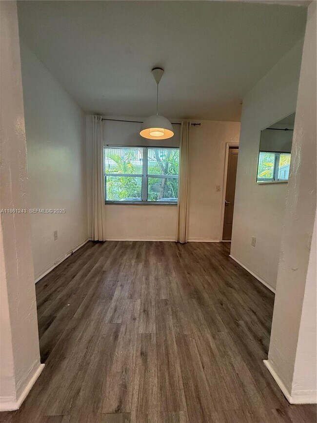 Building Photo - 233 80th St