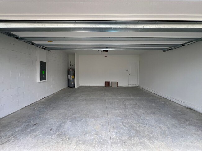 Building Photo - Perfect Home waiting for you!