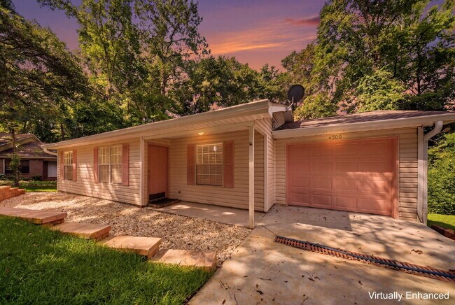 Building Photo - 3 Bedroom 2 Bathroom Single Family Home located in NW Tallahassee!