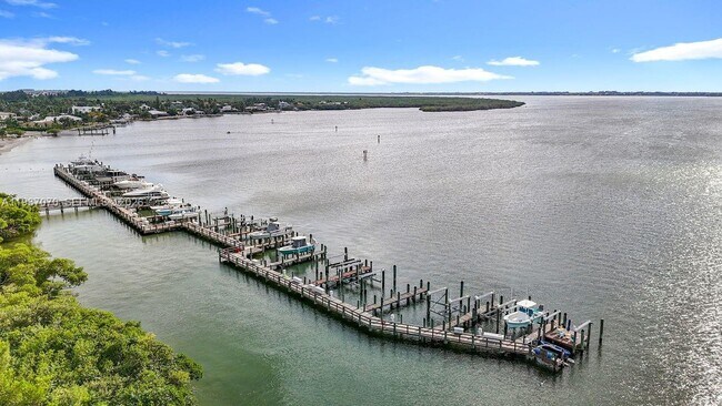 Building Photo - 602 Mariner Bay Blvd