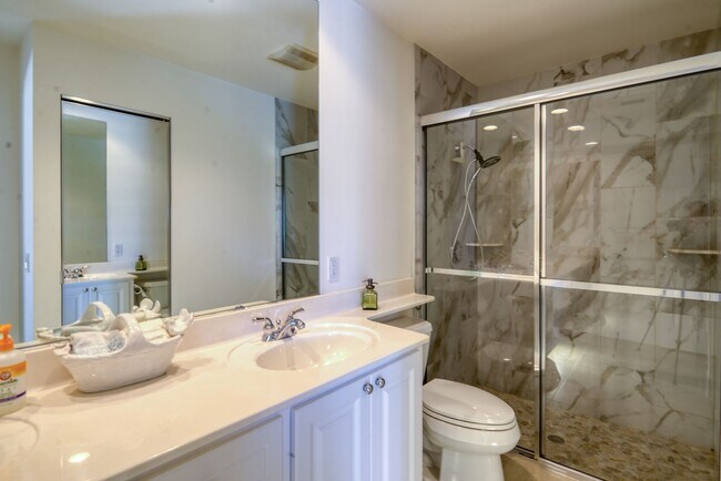 Building Photo - Fully furnished, 2-bedroom, 2 bath, 2 car garage villa